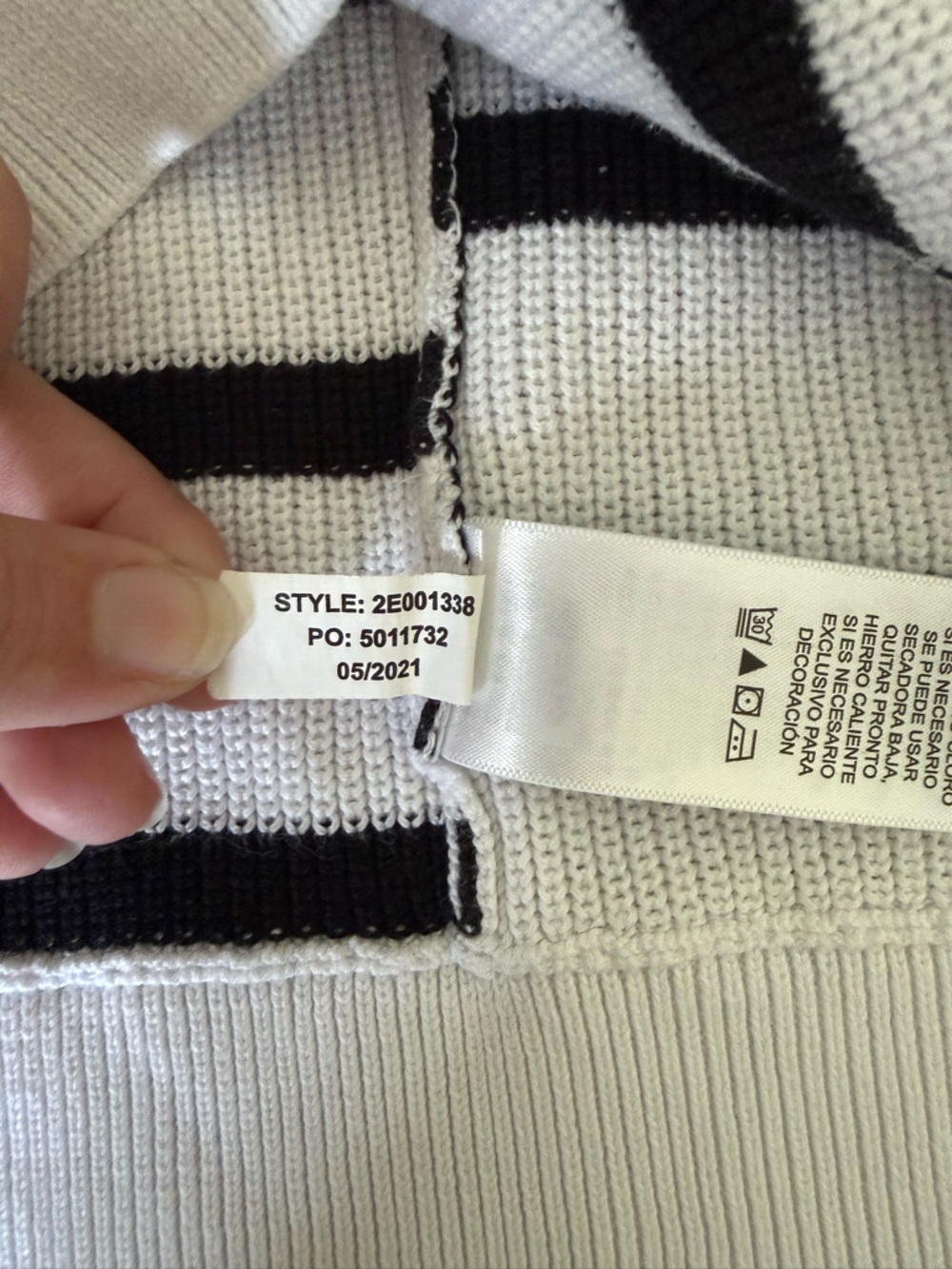 Vineyard Vines White Black Striped Ribbed 100 percent Cotton Sweater, Size XS - Picture 6 of 8